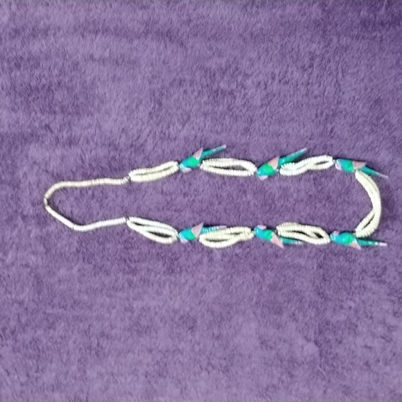 Associated Necklaces - Picture 5 of 12